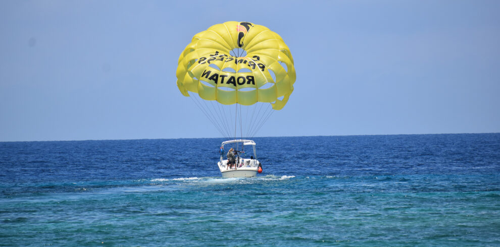 Roatan Zipline Parasailing Tour